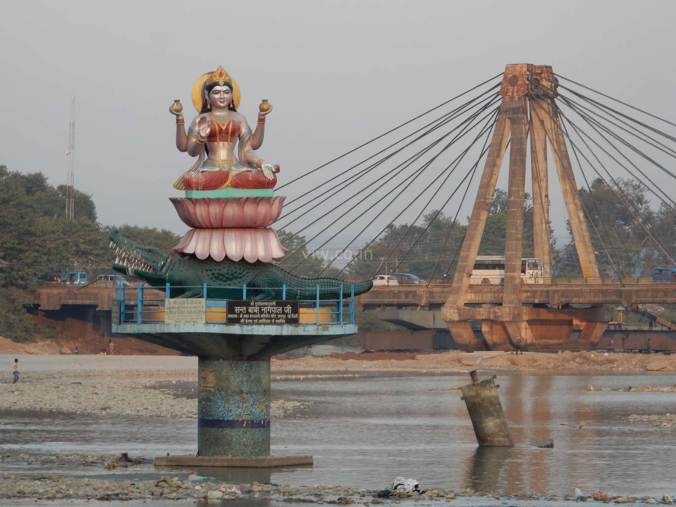 Maa Ganga Devi Statue and hanging bridge