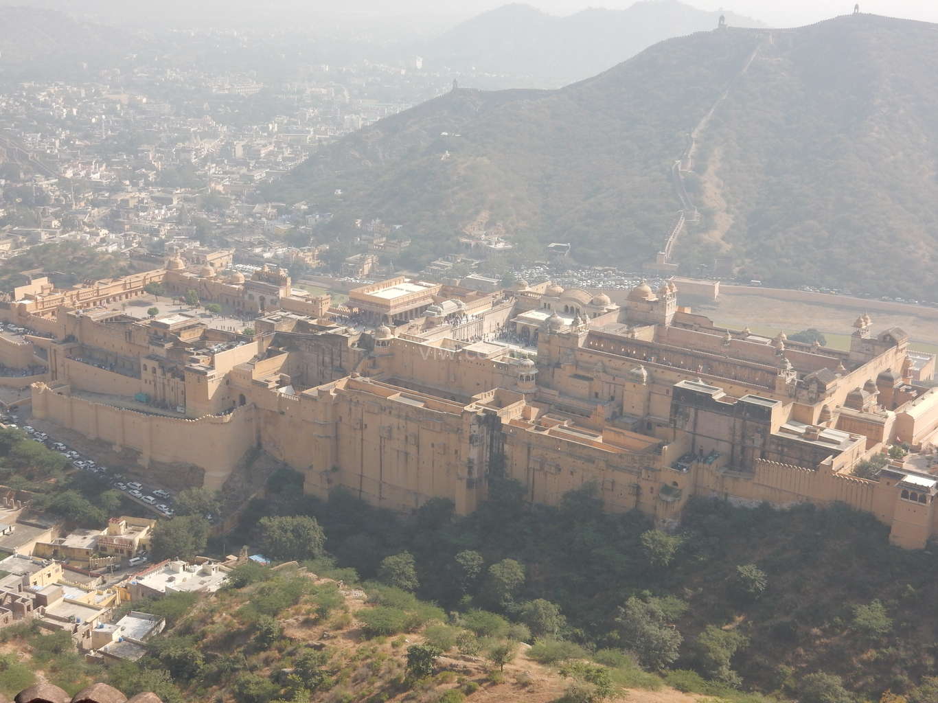 Top view of amber fort from Jaigarh fort